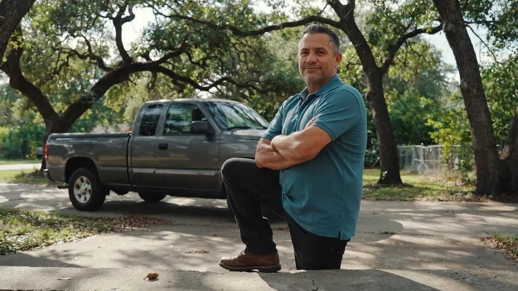 Experienced auto glass technician serving Leander TX and Williamson County